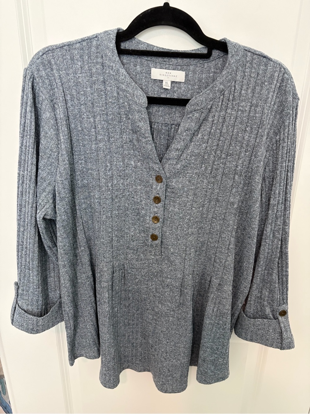 New Directions Gray Ribbed Henley Tunic Top